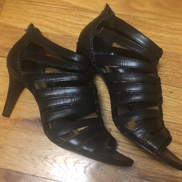 Alfani Black Heels - Picture 2 of 2